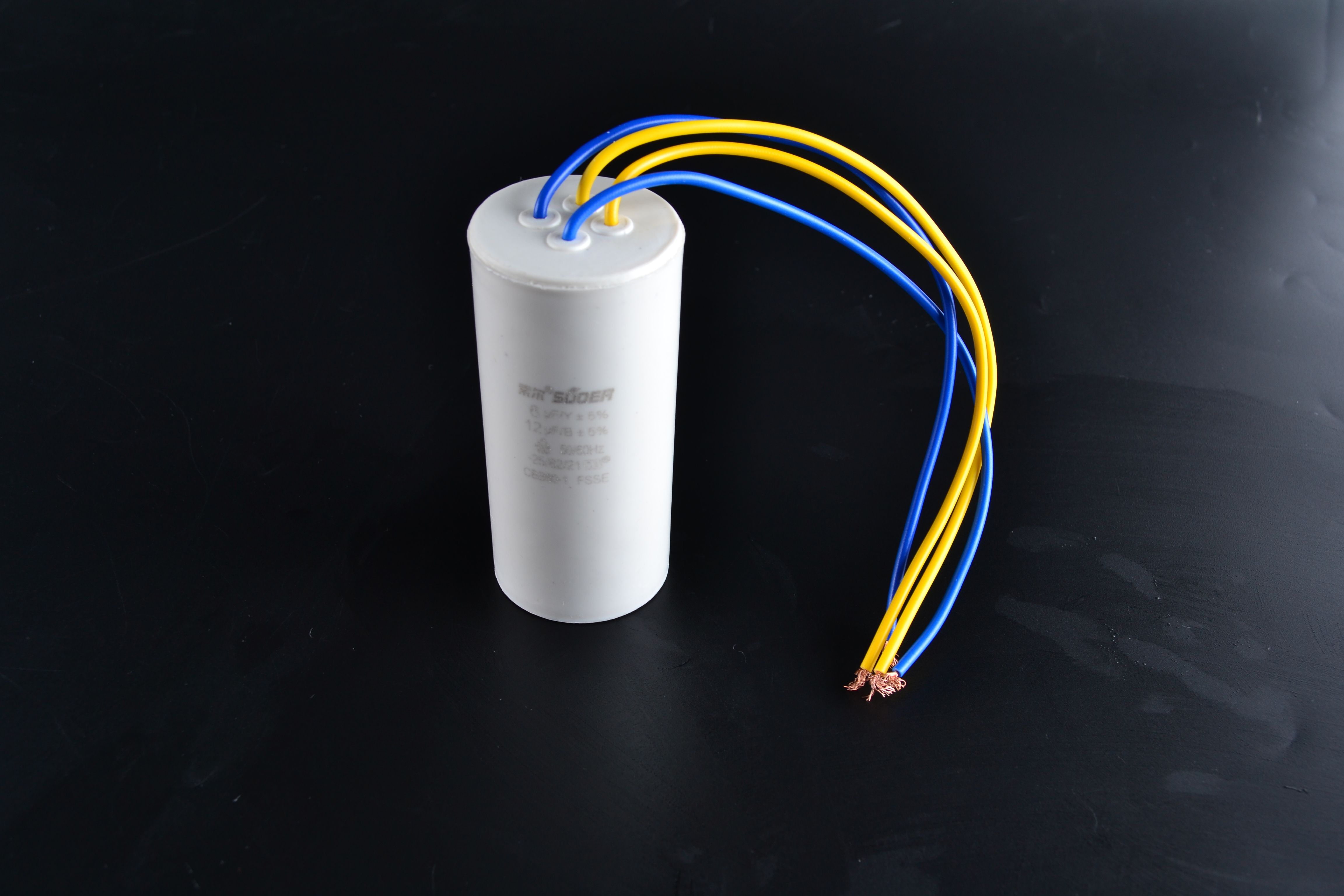 Capacitor - B03040041